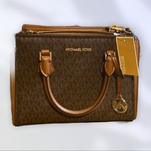 🌺Michael kors cross body bag